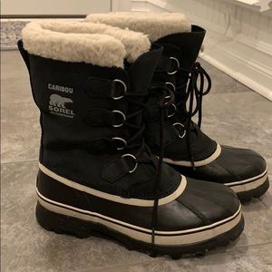 Sorel - women’s caribou boot size 7.5